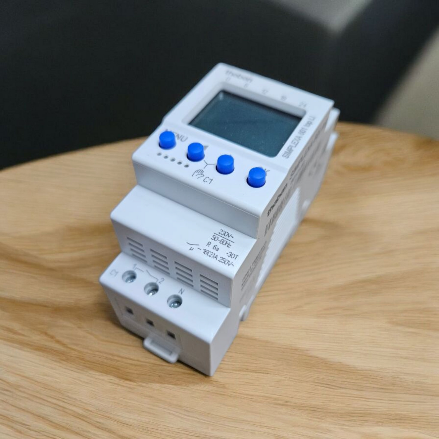 Theben 6010130 SIMPLEXA Timer 601 top