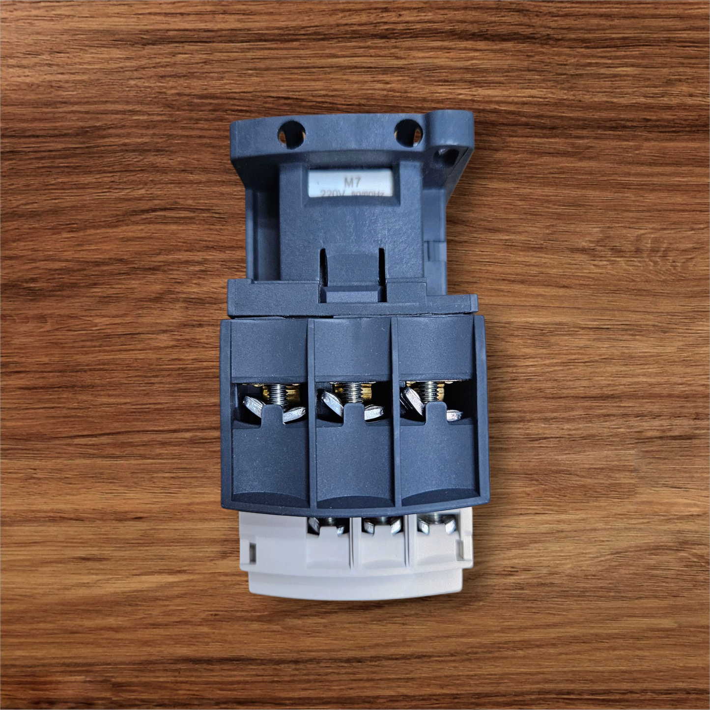 Schneider Contactor LC1D25M7