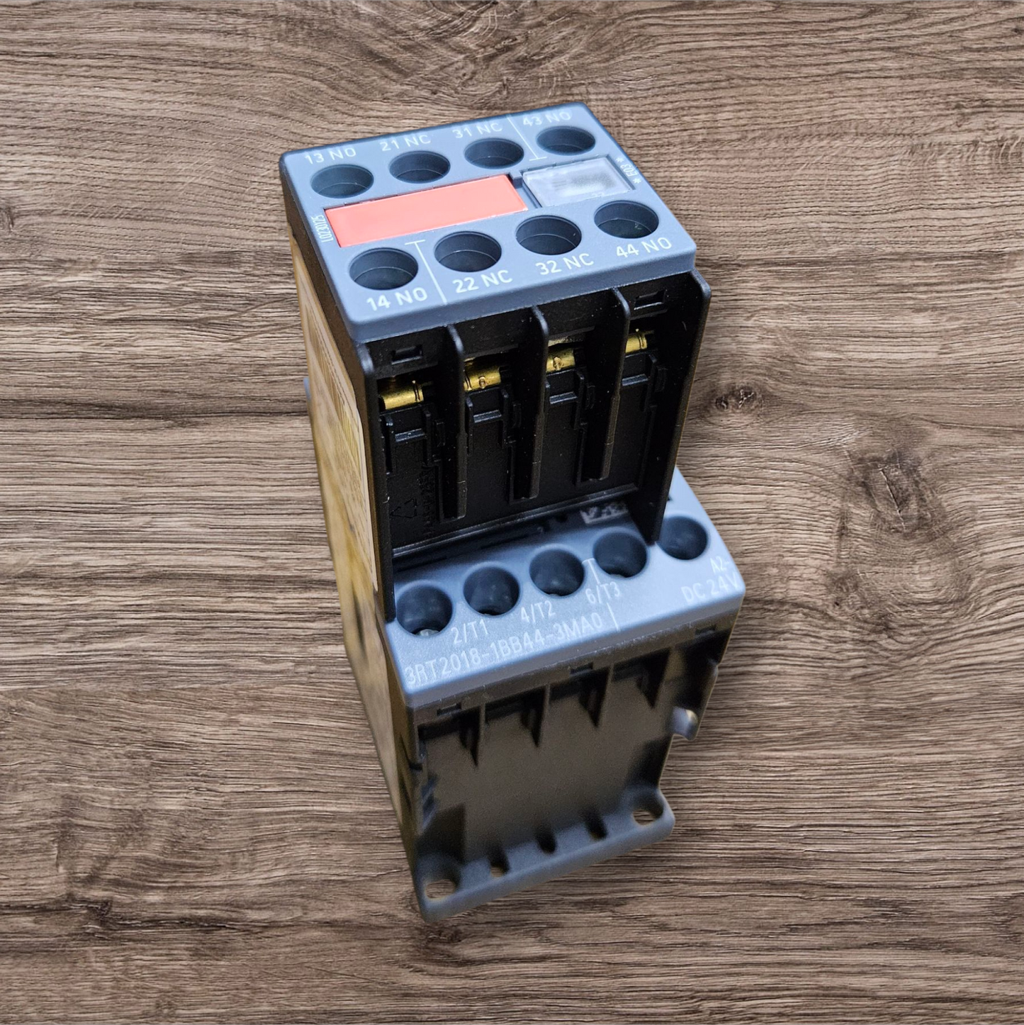 Siemens Magnetic Contactor 3RT2018-1BB44-3MA0
