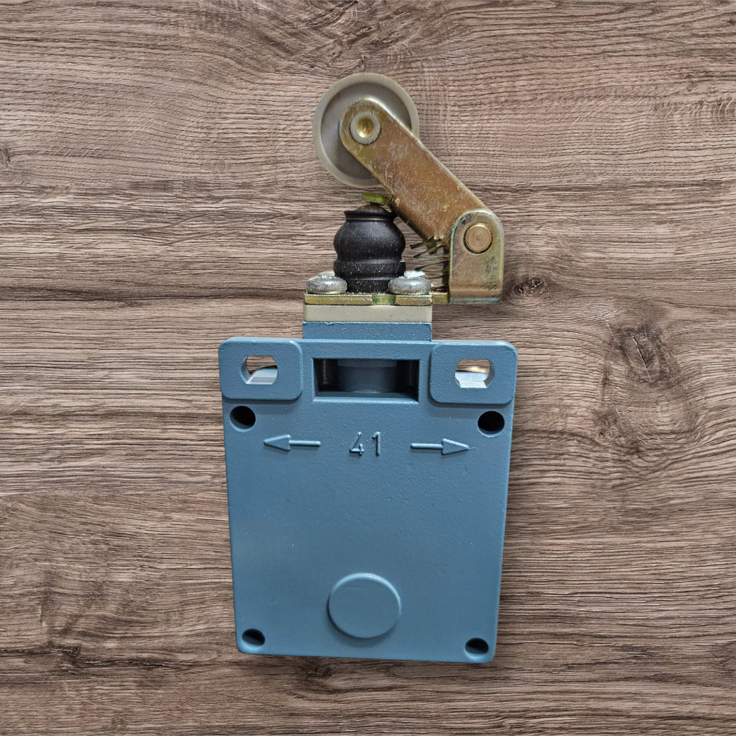 Crouzet Limit Switch 838410