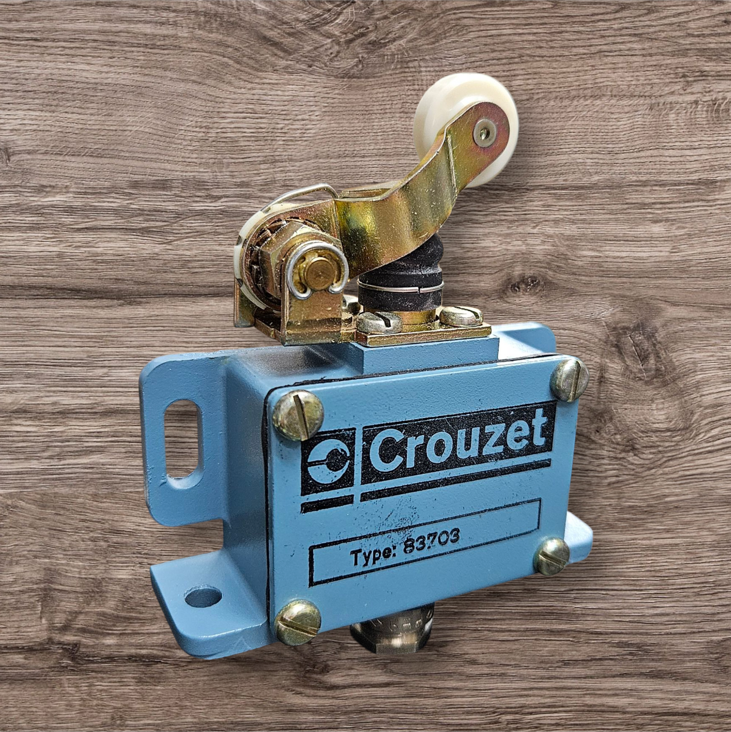 Crouzet Limit Switch 83703