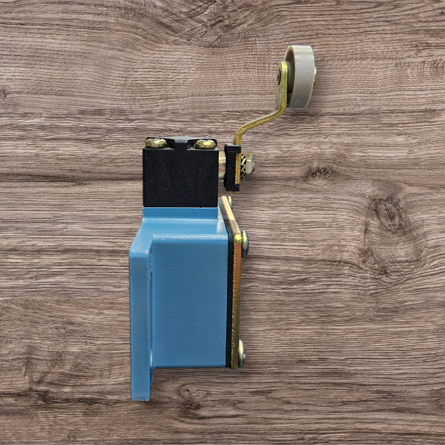 Crouzet Limit Switch 838330