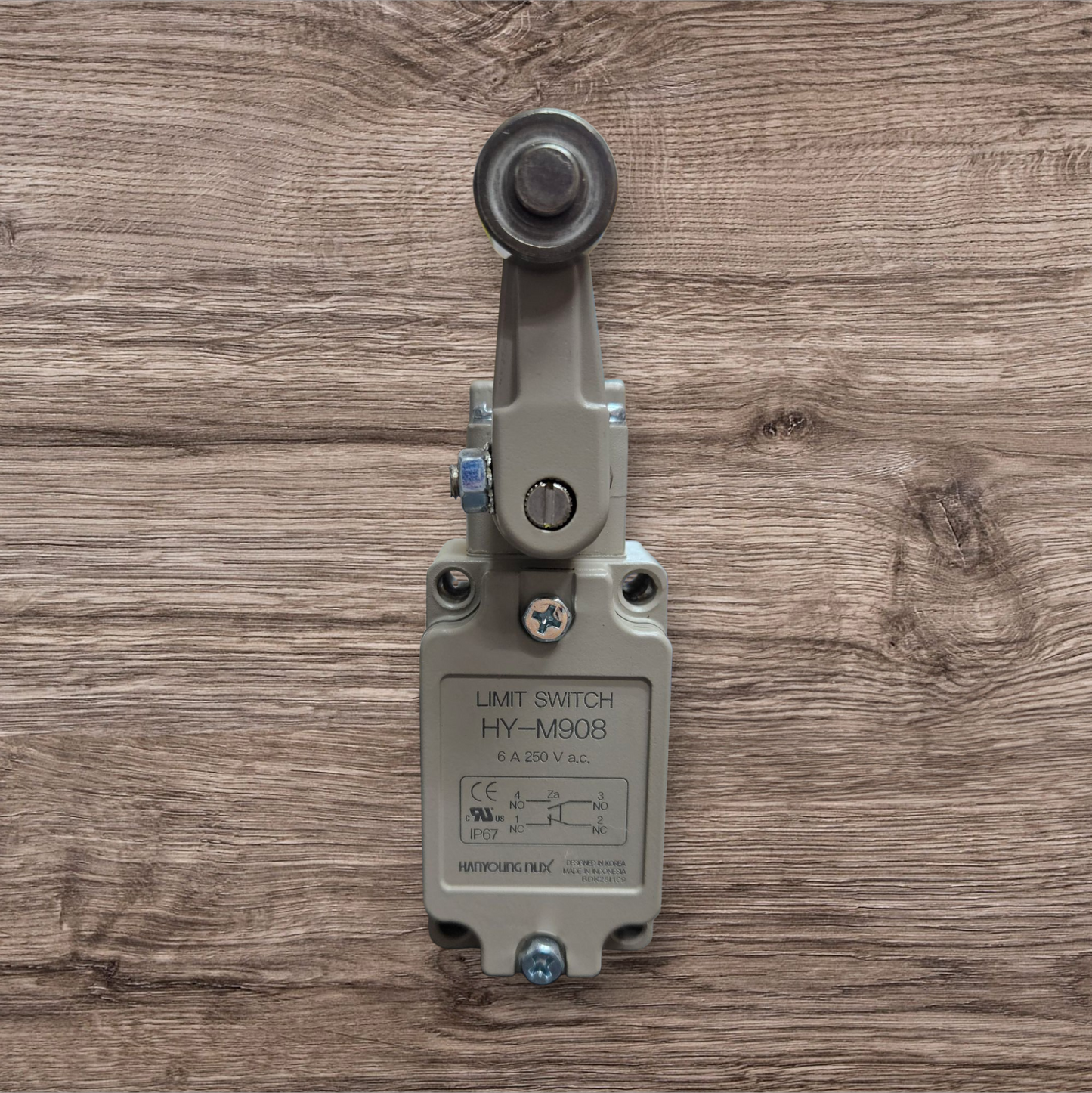 Hanyoung Nux Roller Lever Limit Switch HY-M908