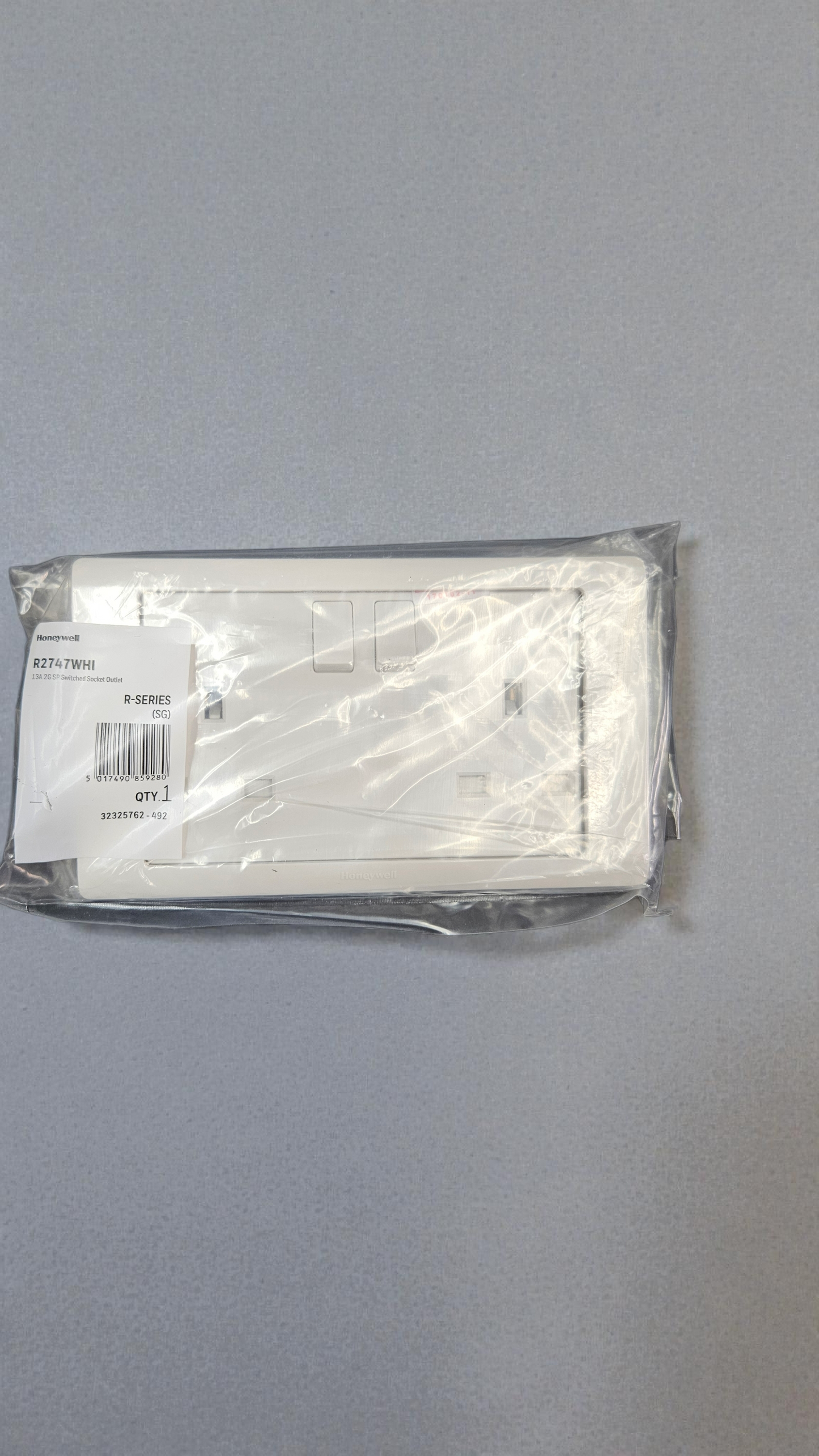 Honeywell MK 2 Gang Socket, R2747WHI 2x13A