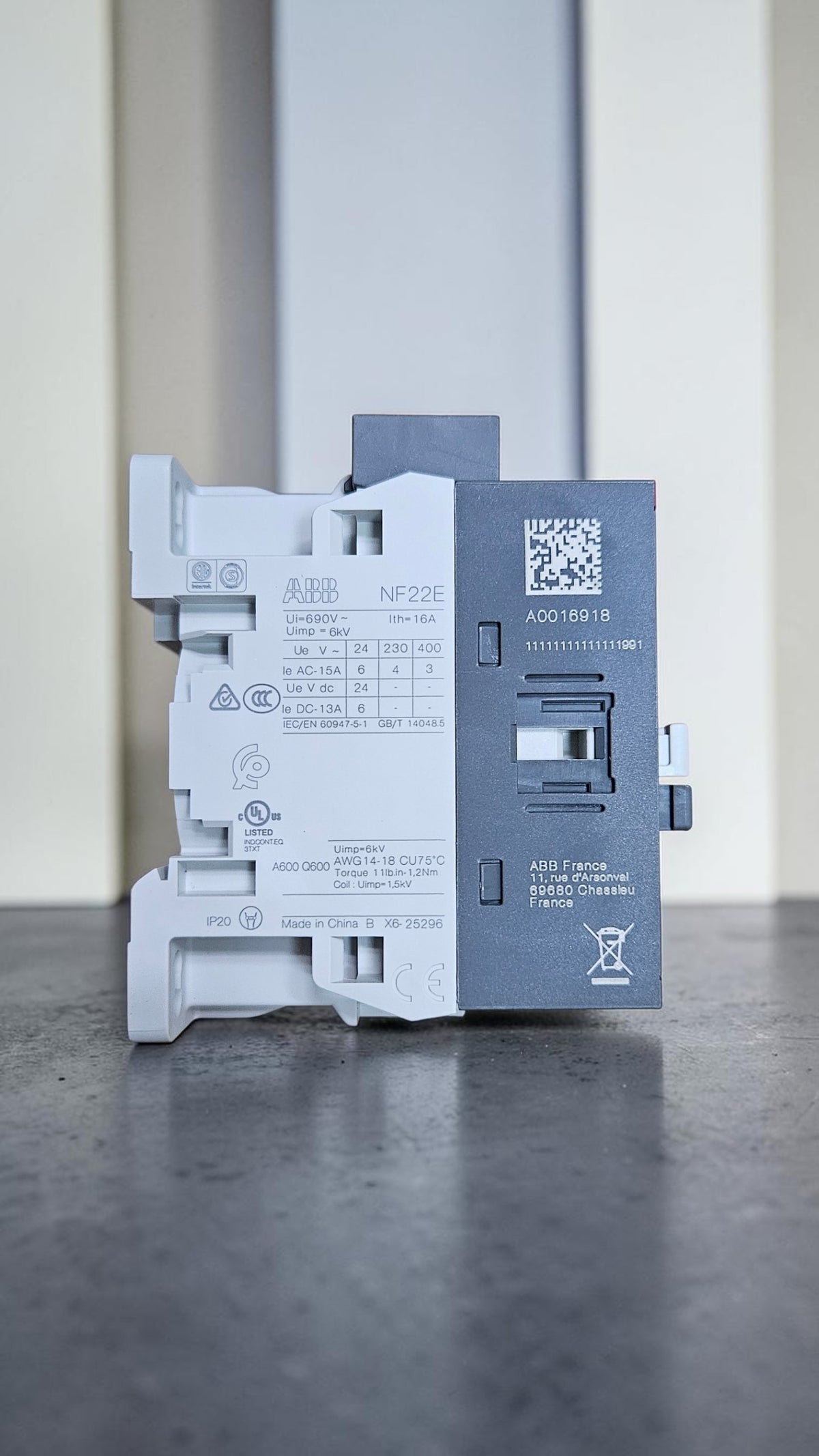 ABB NF22E-13, 4 Pole, Contactor Relay, 2NO+2NC, 100-250VAC/DC