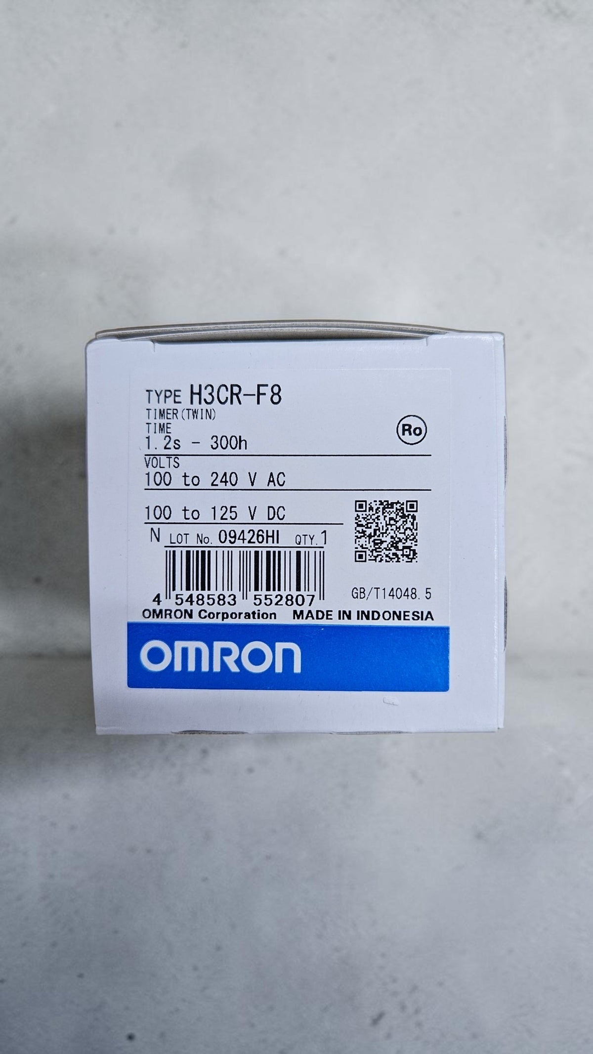 Omron H3CR-F8, Twin Timer, 100-250VAC/DC, Time 0.05S-300H