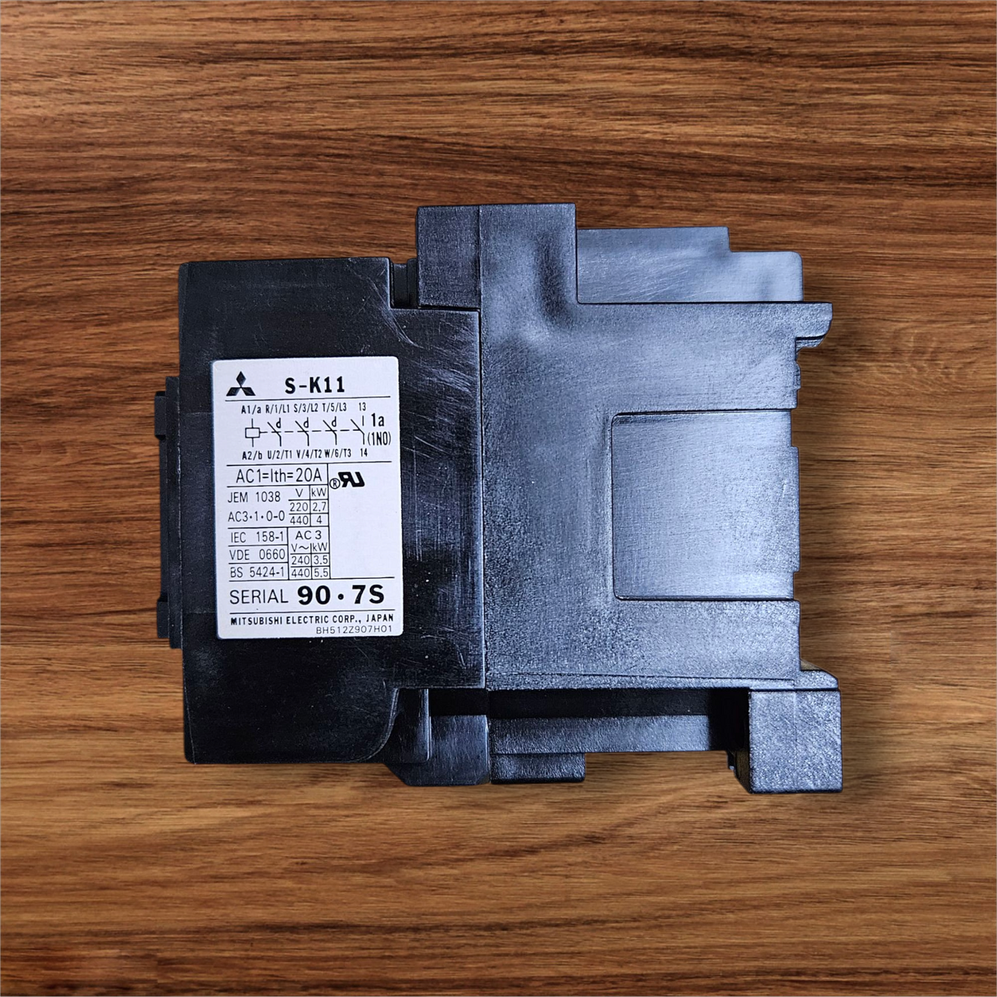 Mitsubishi Contactor SK-11, 230VAC