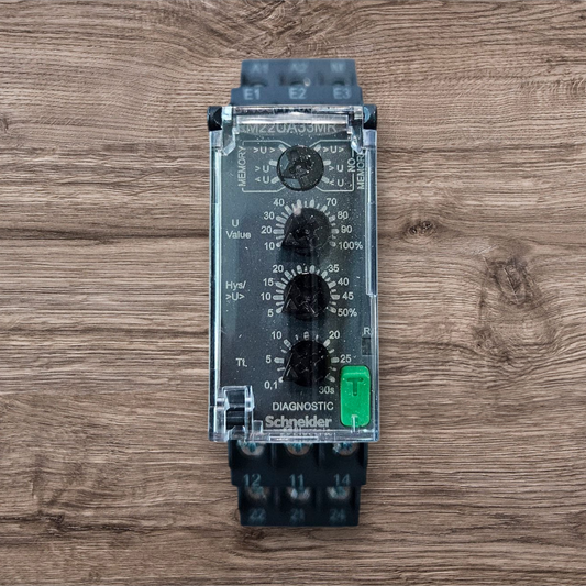 Schneider Voltage Control Relay, RM22UA33MR