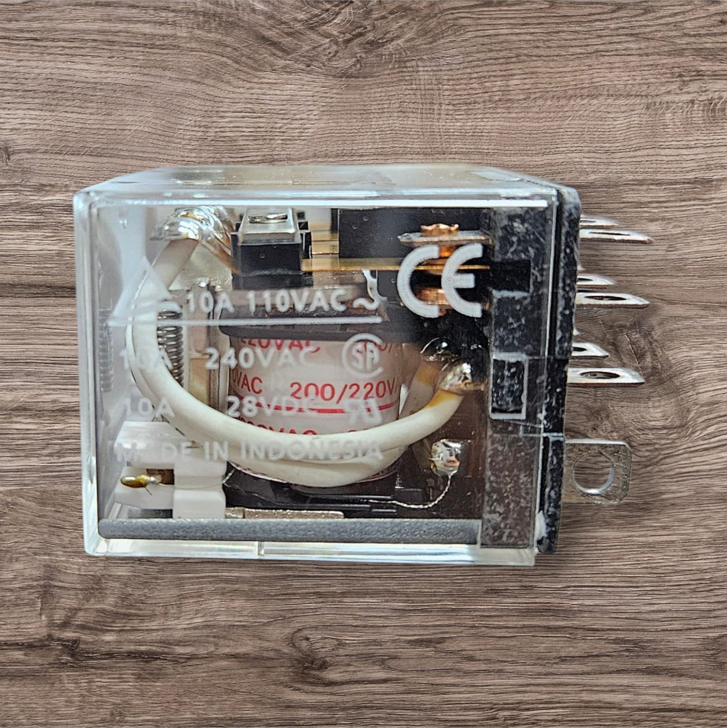 Omron Relay LY4N 220VAC