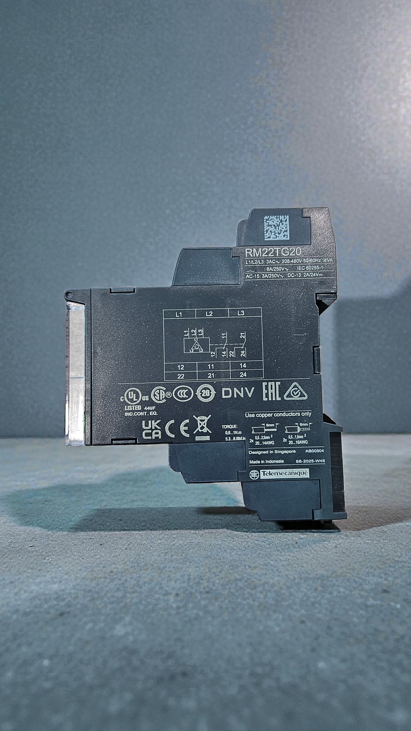 Schneider RM22TG20 3 Phase Control Relay