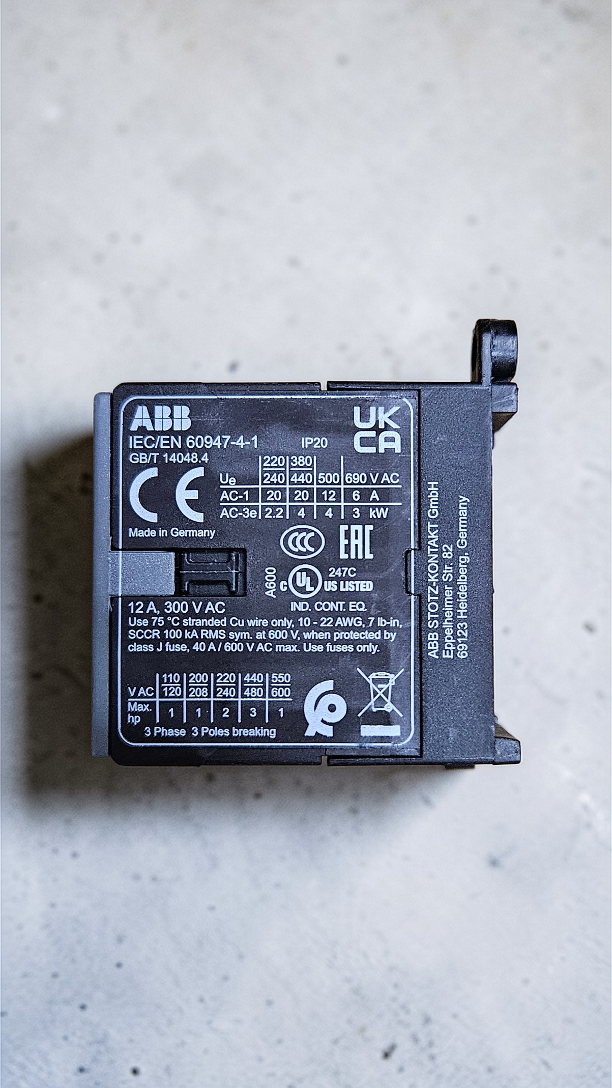 ABB Mini Contactor B6-22-00, 220-240VAC
