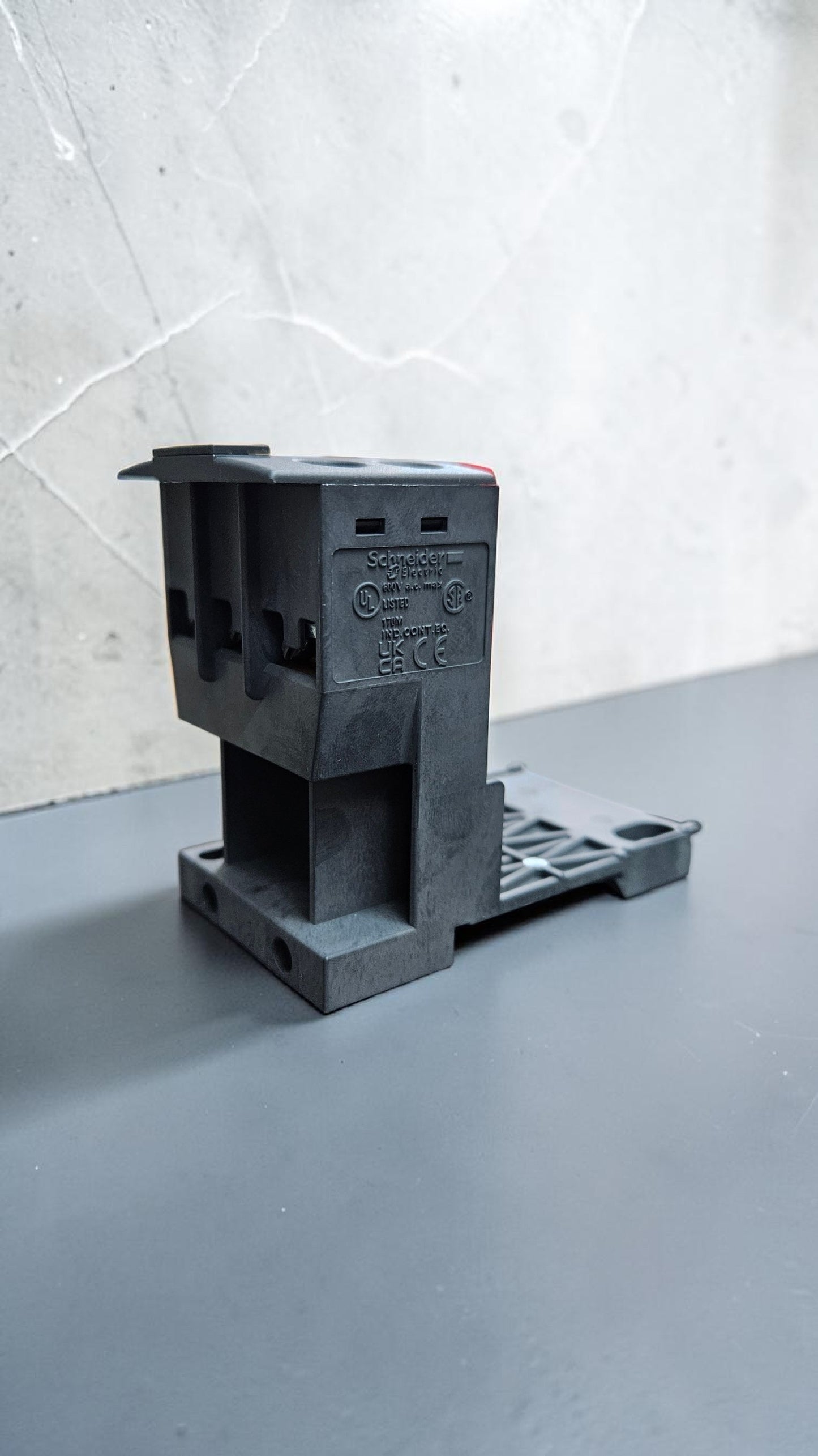 Schneider Terminal Block LAD7B106