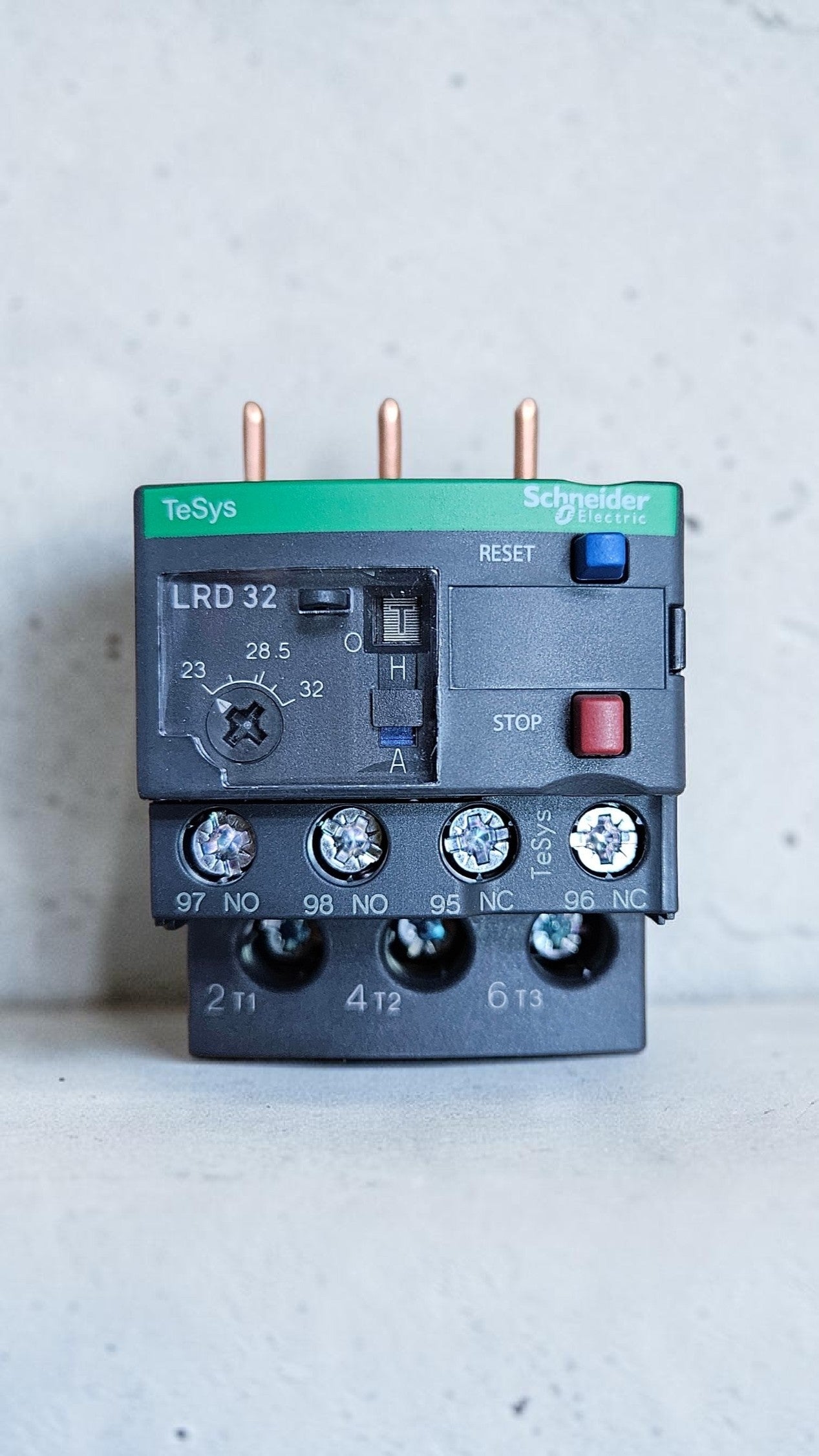 Schneider Overload Relay LRD32, 23-32A