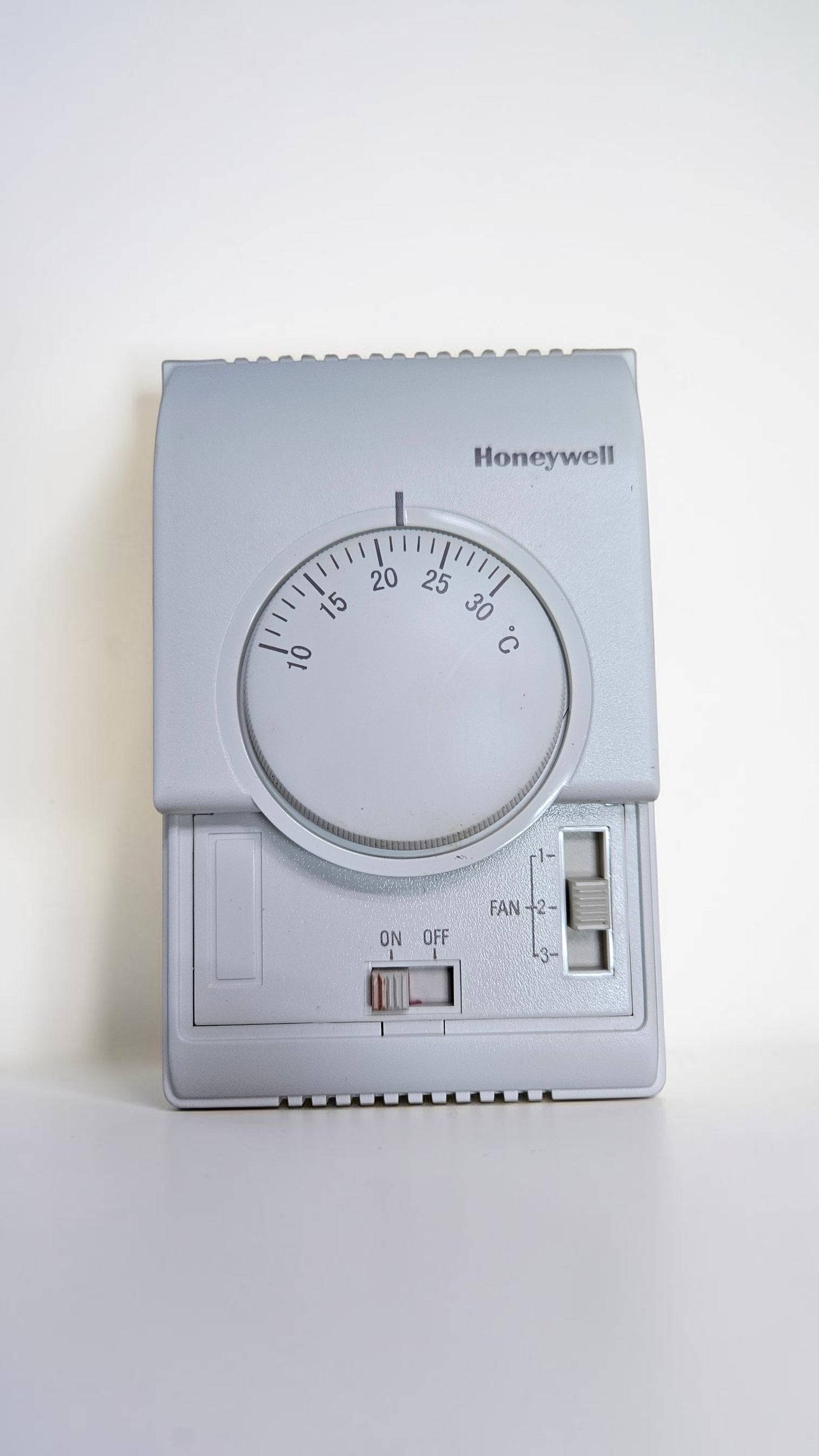 Honeywell Thermostat T6373A1108
