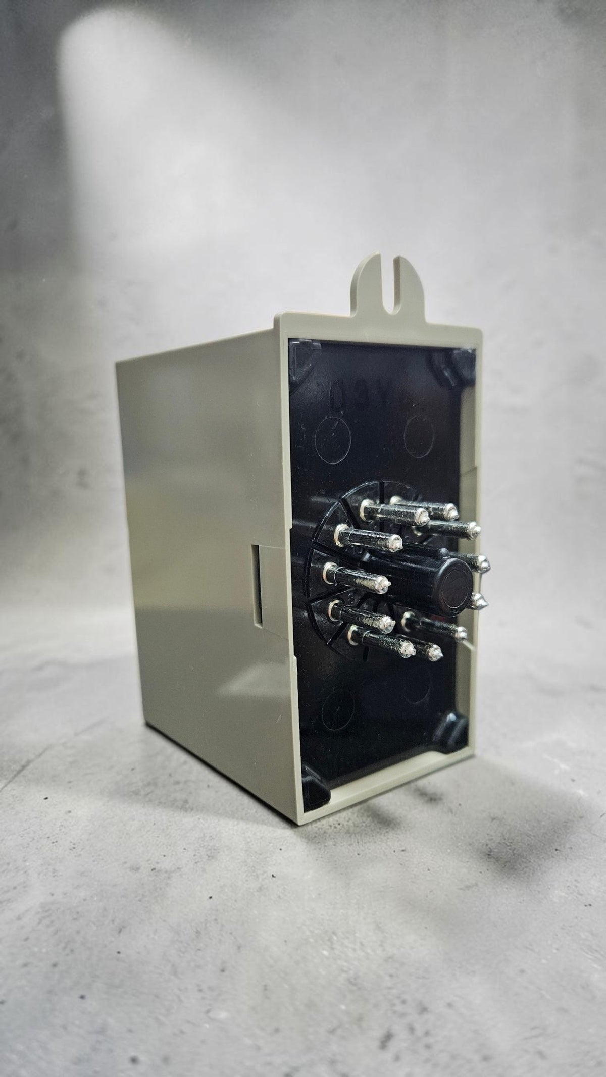 Omron 61F-11 Relay Unit