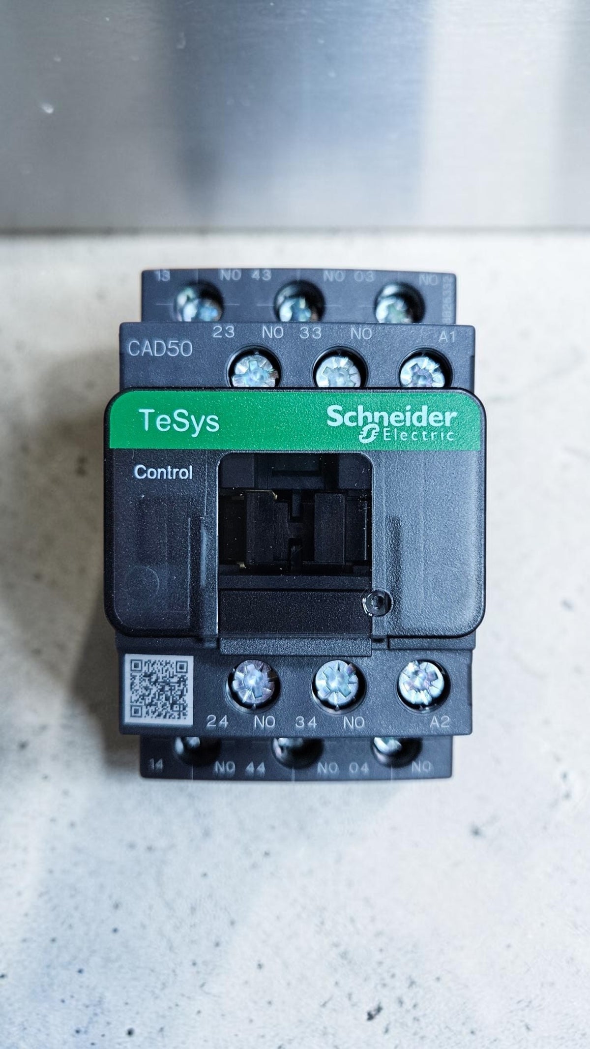 Schneider Control Relay, CAD50F7, 110VAC, 5 NO