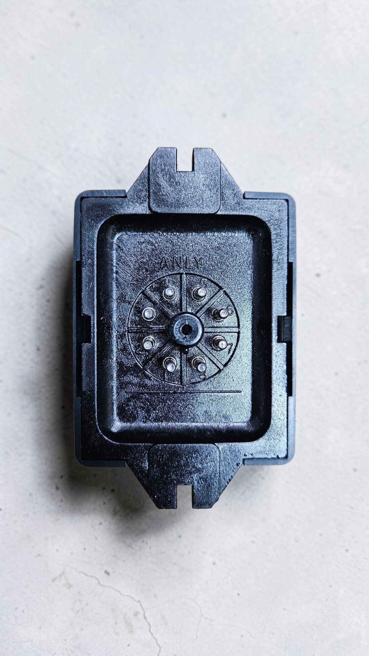 ANLY Latch Relay, AG4Q-J, 240VAC