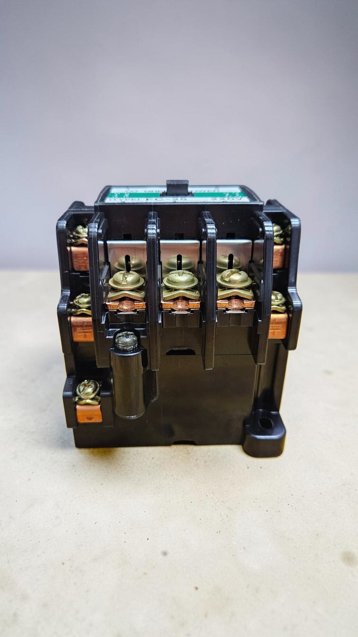 Matsushita AC Magnetic Contactor FC-25, BMY6-25-6, 220-240VAC, 11kW