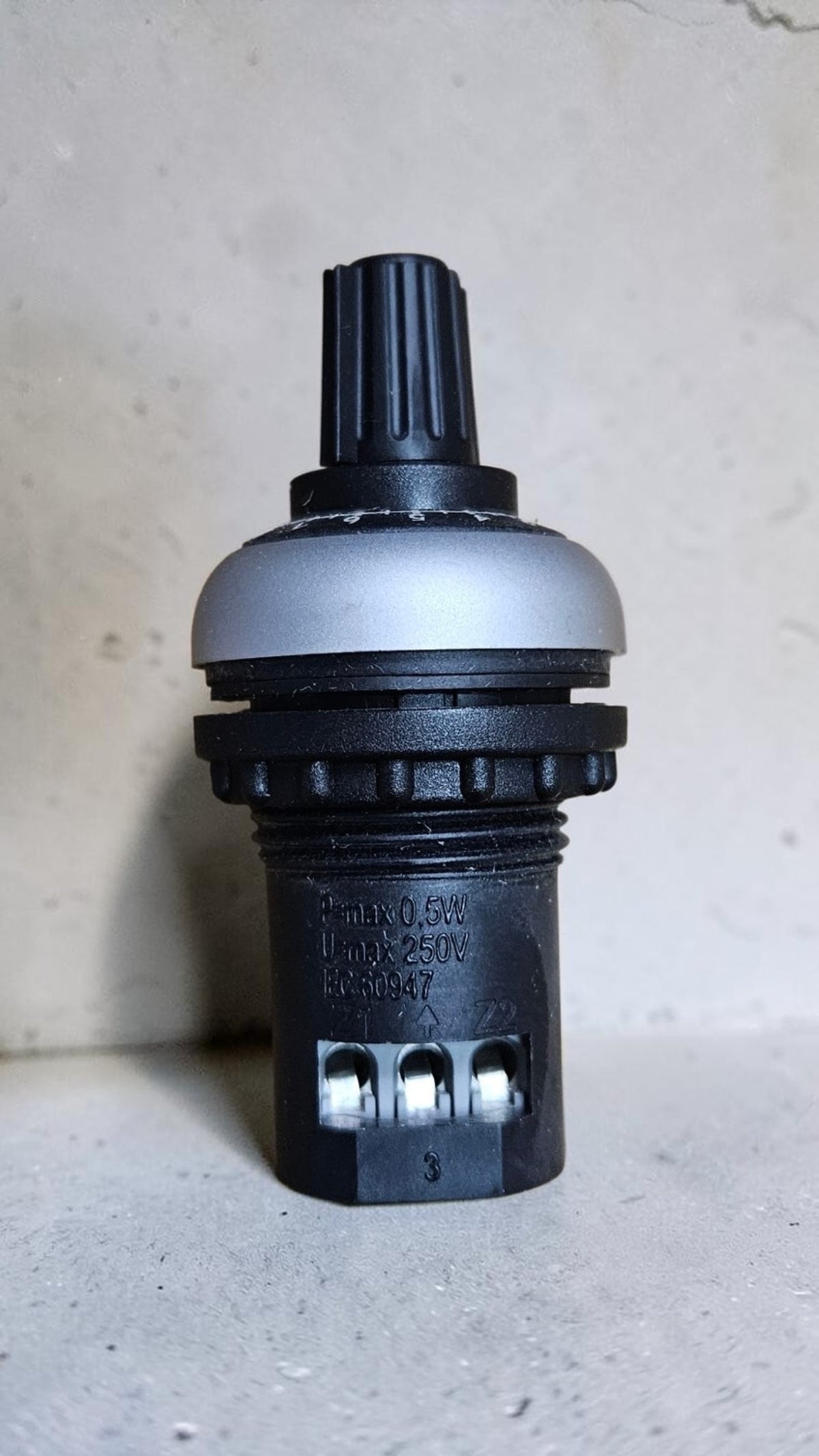 Eaton M22-R10K Potentiometer, 0.5W, 10k