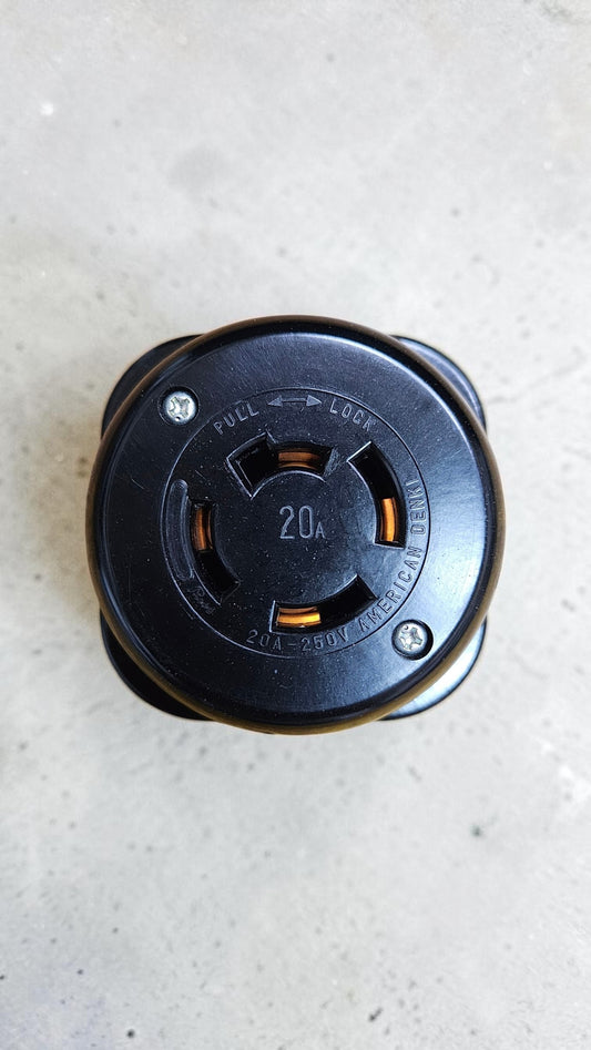 American Denki 4221, 3 Pole, 4 Wire, Grounding at 20A, 250VAC, Surface Receptacle