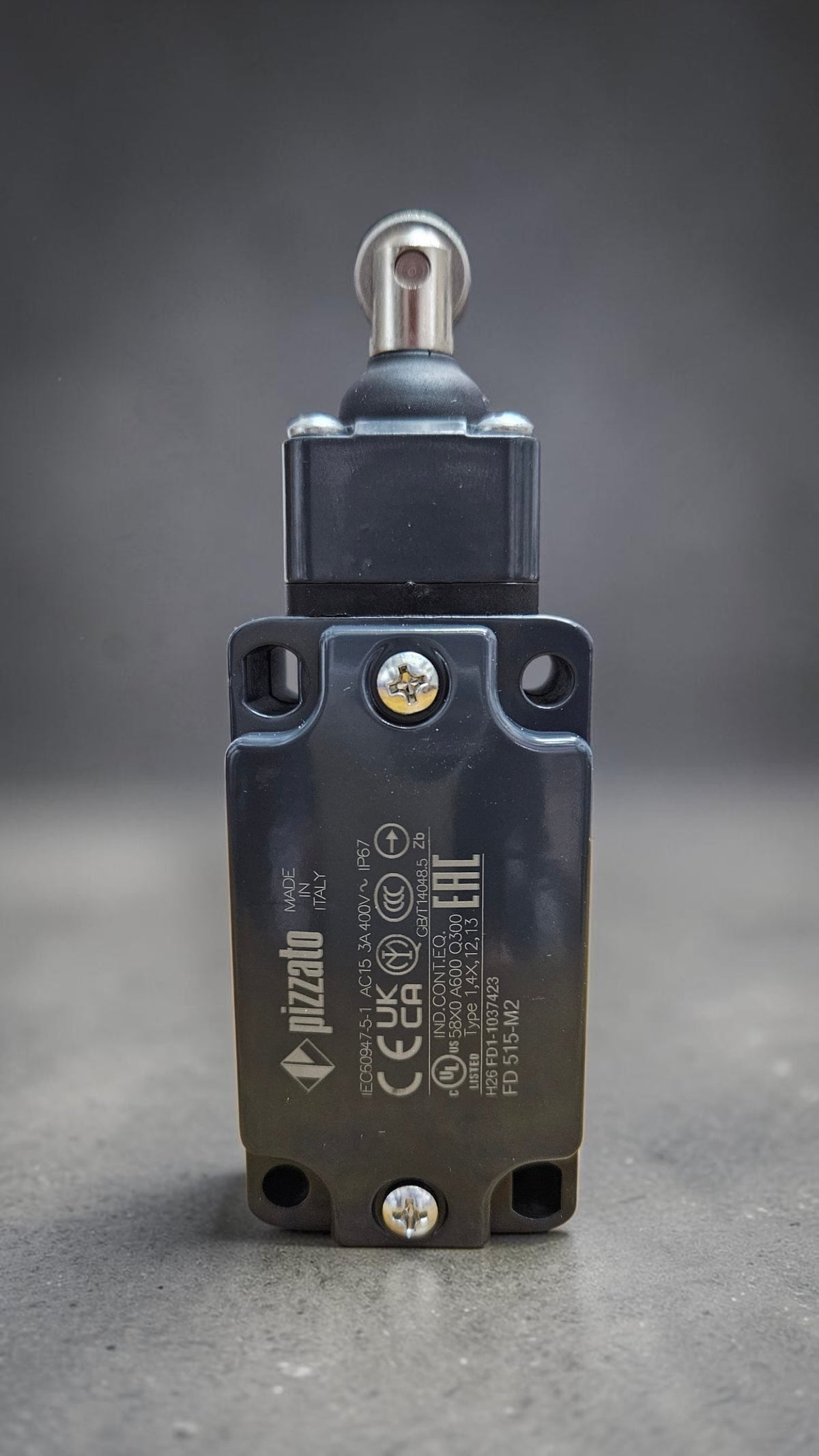 Pizzato Limit Switch, FD515-M2 With Roller Piston Plunger Protection Degree IP67