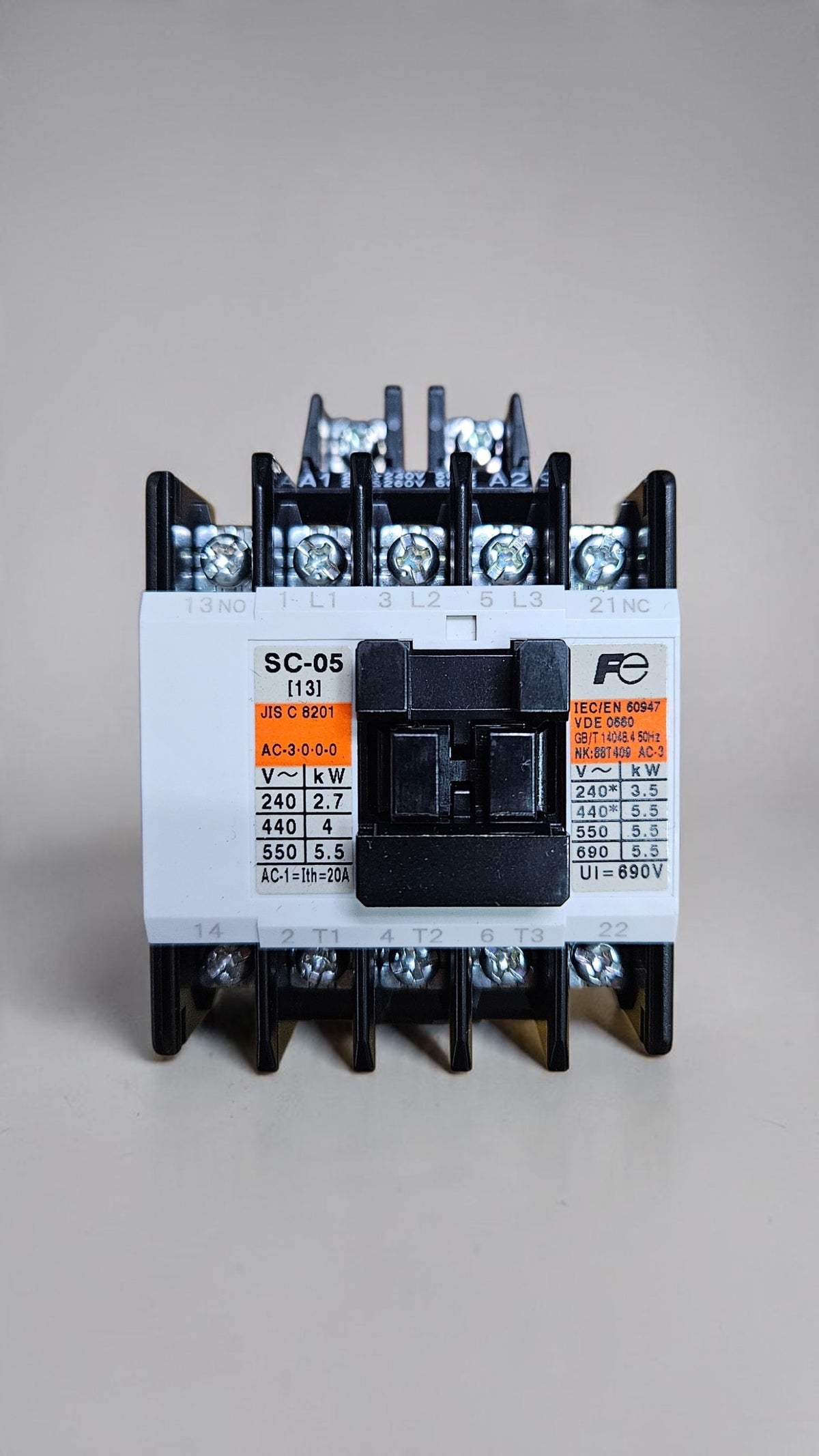 Fuji Magnetic Contactor, SC-05, 200-240VAC, 5.5kw