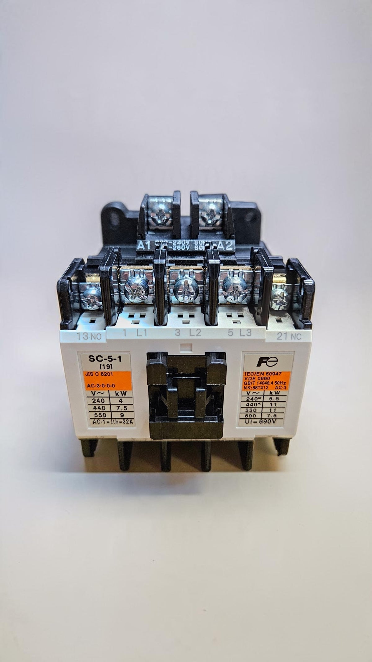 Fuji Magnetic Contactor, SC-5-1, 200-260VAC, 32A, 11kW