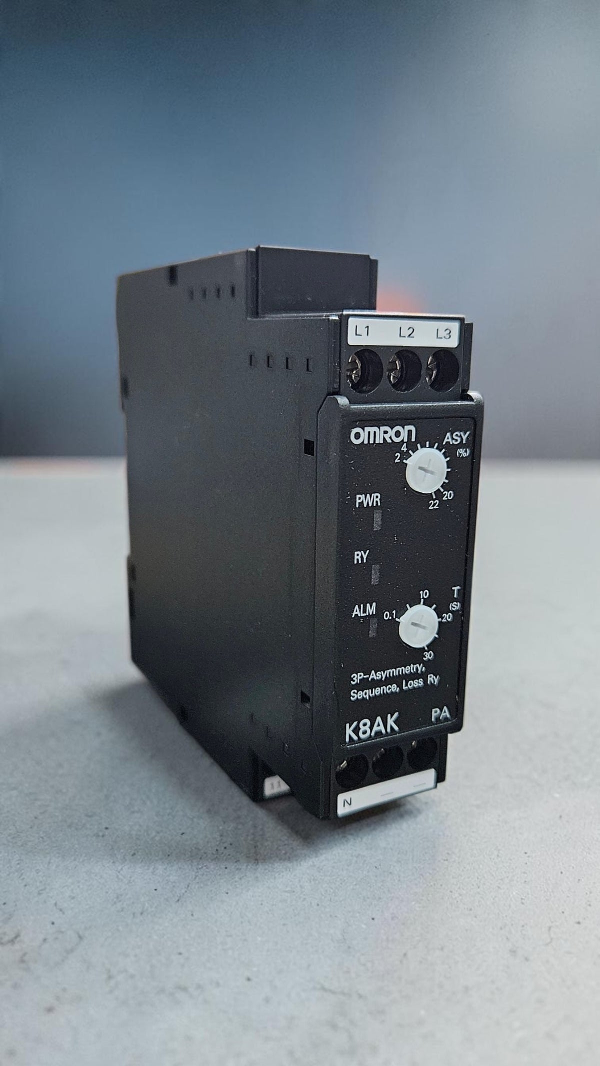 Omron K8AK-PA2, 3 Phase Asymmetry, Sequence, Loss Relay, 380-480VAC