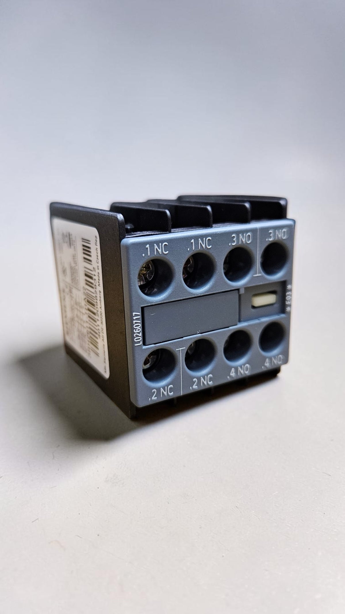 Siemens Auxillary Contact 3RH2911-1HA22, 2NO+2NC