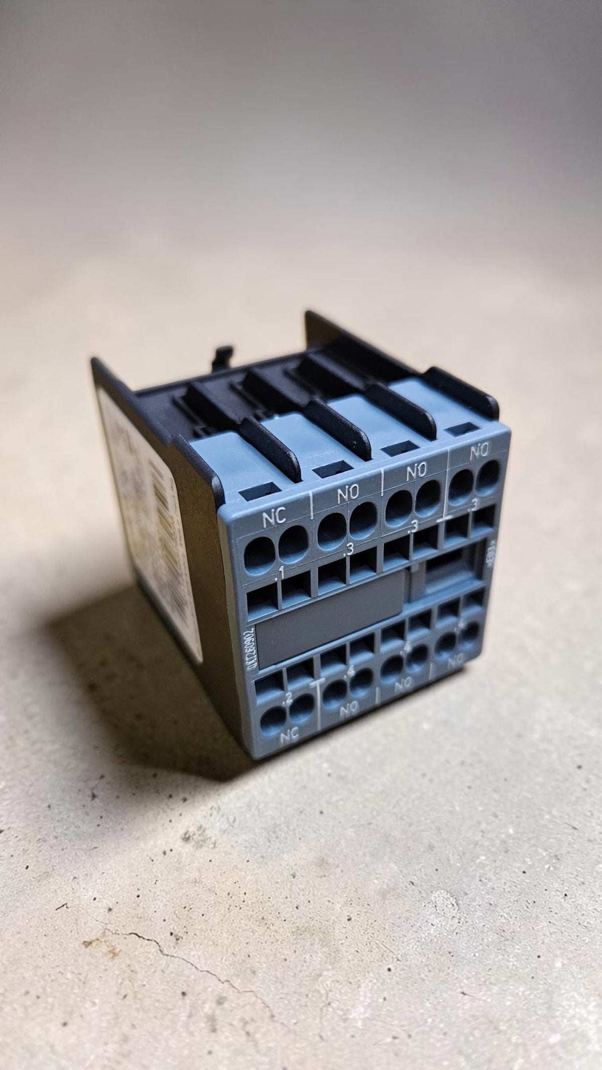 Siemens Auxillary Contact 3RH2911-2HA31, 3NO+1NC